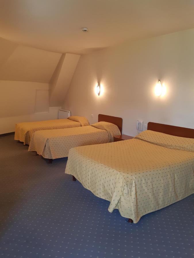 Hotel Les Forges Noyal-sur-Vilaine Buitenkant foto